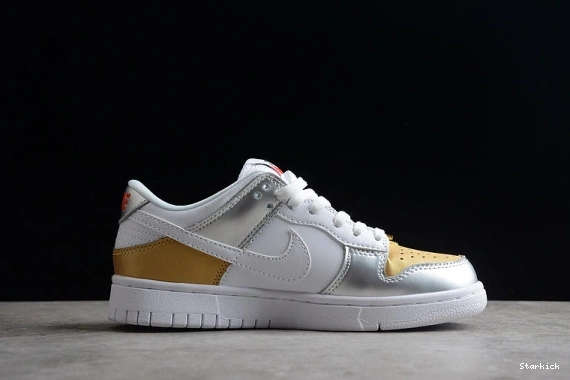 Dunk Low SB Nk (W) Heirloom DH4403-700 0127